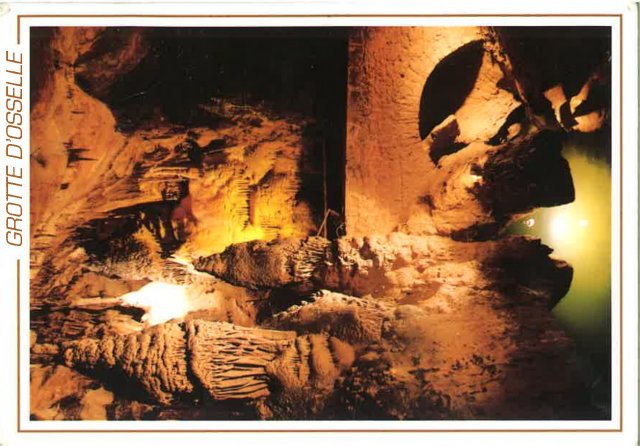 Photo d'intérieur dela Grotte d'Osselle